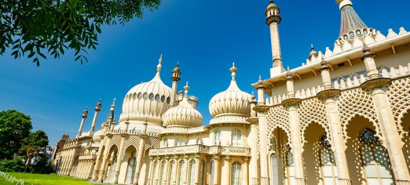 Seven Sisters and Brighton Tour with Train Tickets