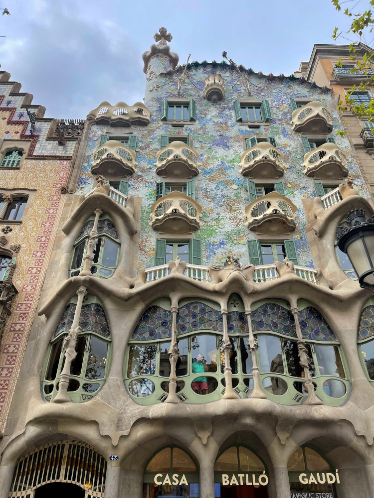 Private Gaudí & Sagrada Família Tour with Skip-the-Line