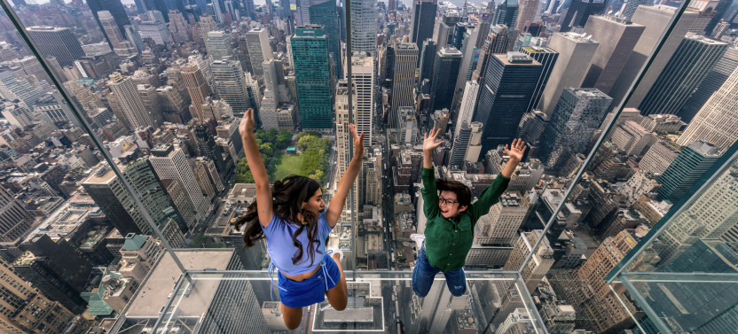 Skyscrapers & Summit Guided Experience