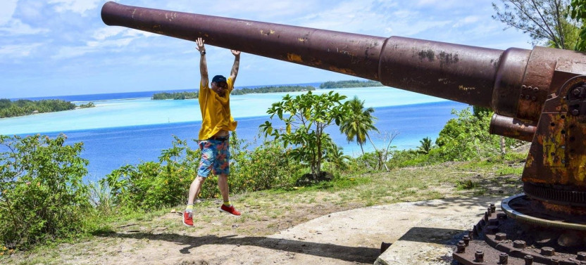 Full-Day 4WD Polynesian Adventure with Private Island Lunch in Bora Bora