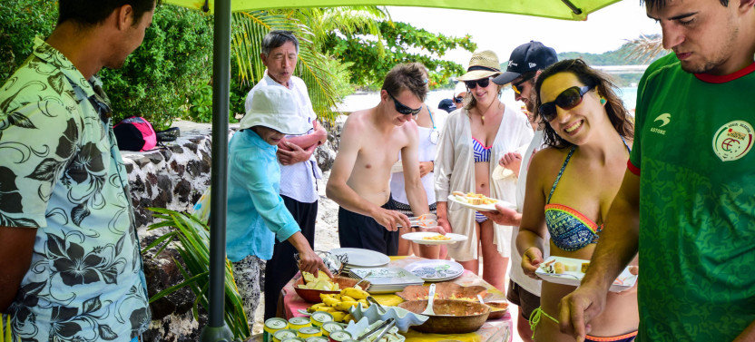 Full-Day 4WD Polynesian Adventure with Private Island Lunch in Bora Bora