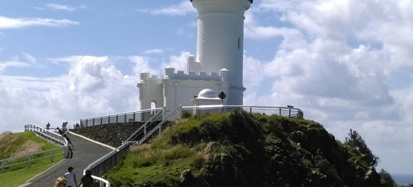 Byron Bay & Burleigh Heads Coastal Culture Tour from Brisbane