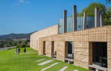 Localing Private Experiences97