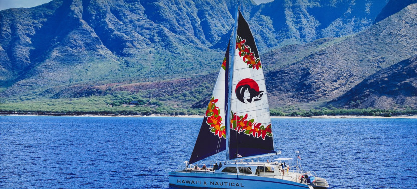 Kaula Kai: Ko Olina Sunset Sail & Kaula Luau Experience