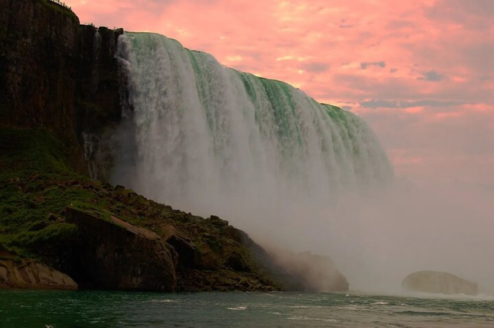 Niagara Falls Walking Tour With Skip The Ticket Line Boat Tour