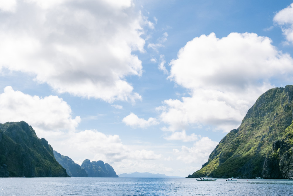 Private Speedboat Tour B Adventure with Caves and Sandbar in El Nido