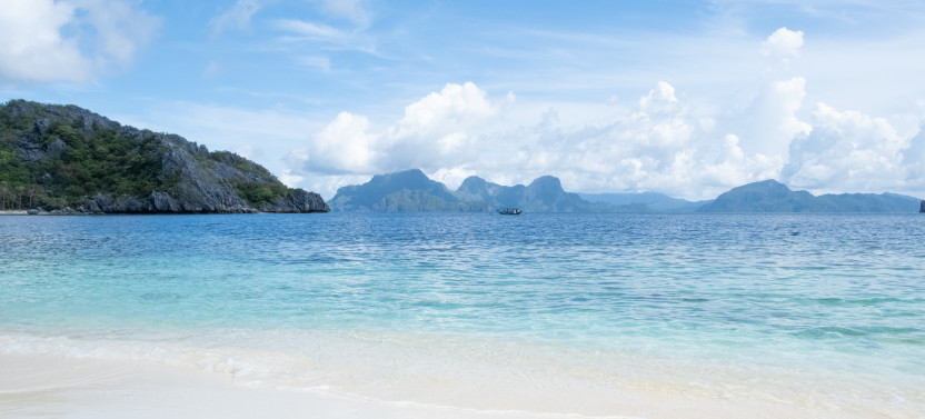 Private Silent Lagoon & Cadlao Island Beaches Tour with Outrigger