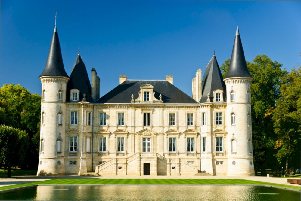 Bordeaux Shore Excursion: Private Médoc Wine Experience