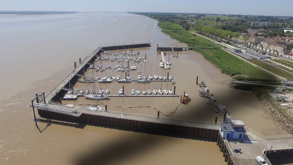 Médoc Wine Tasting & Private Shore Excursion from Pauillac Port