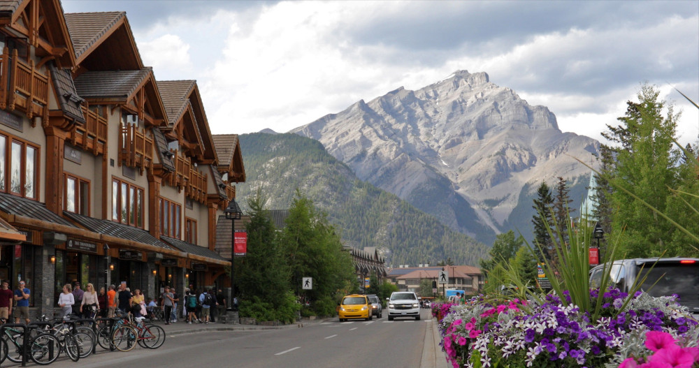 7-Day One-Way Rockies to Rainforest Journey from Calgary to Vancouver