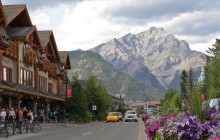 Discover Canada Tours1