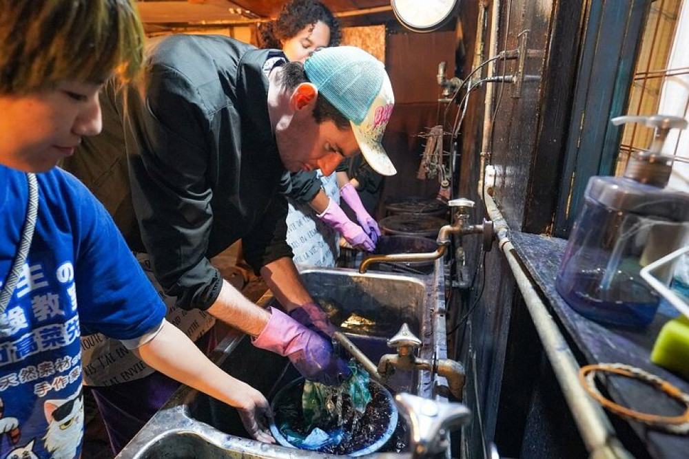 Mt. Fuji Ukiyo-e Japan Blue Indigo Dyeing Experience