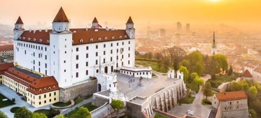 Budapest To Vienna With Stop In Bratislava