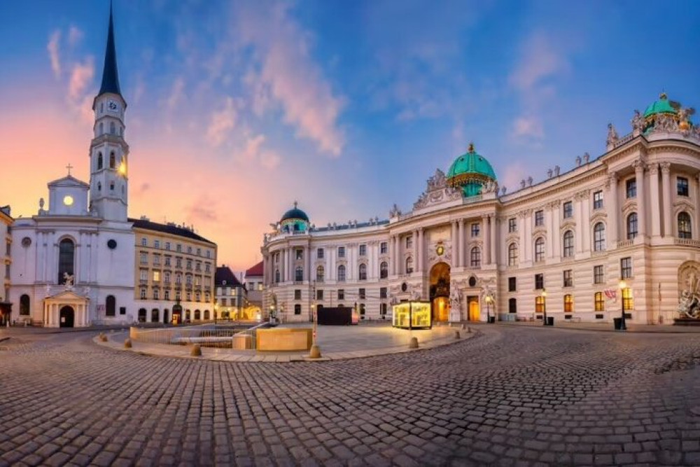Vienna To Budapest Transfer With Parndorf Shopping Stop