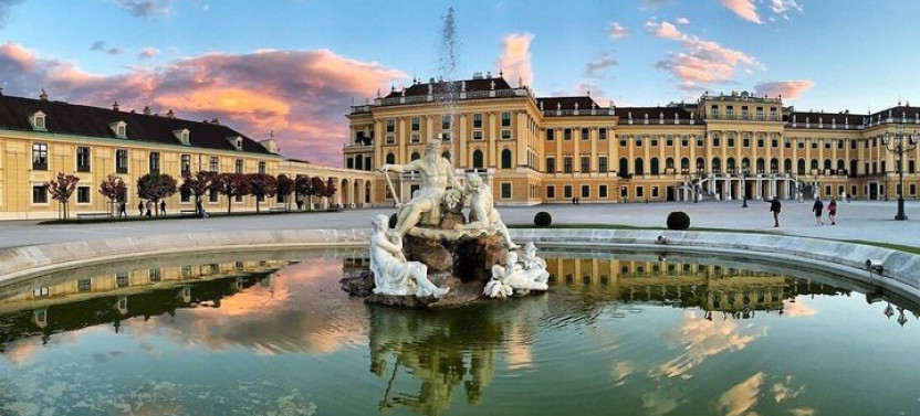 Vienna To Budapest Transfer With Parndorf Shopping Stop