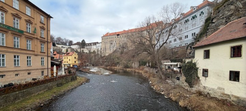 Vienna To Prague Private Transfer With Stop In Cesky Krumlov