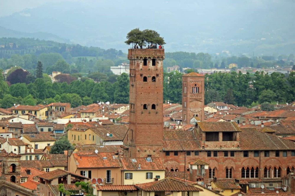 Private Tour Lucca & Pisa from Livorno Port