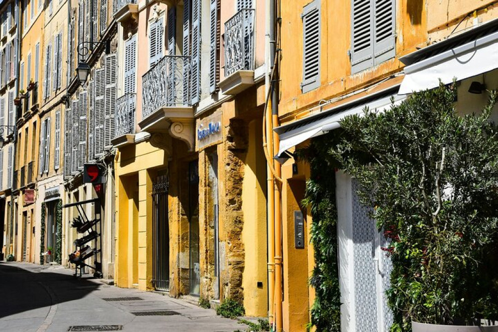 Marseilles Private Full-Day Tour: Cassis, Wine & Aix-en-Provence