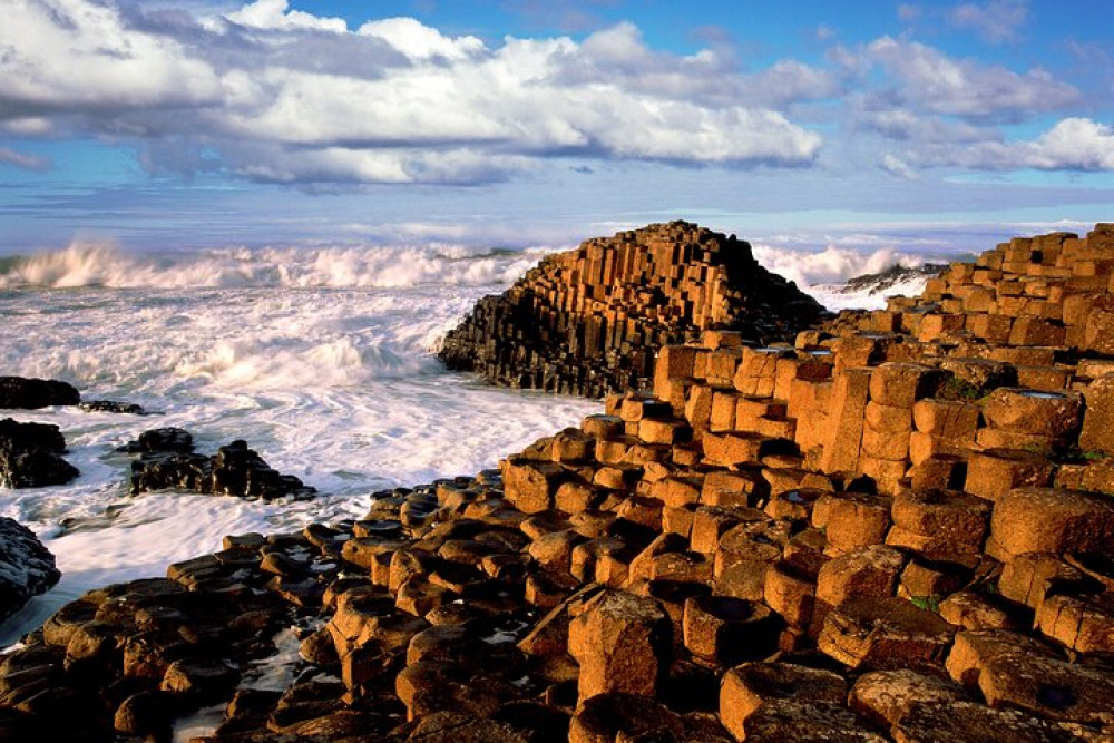 Belfast Private Shore Tour – Giant's Causeway & Atlantic Coast