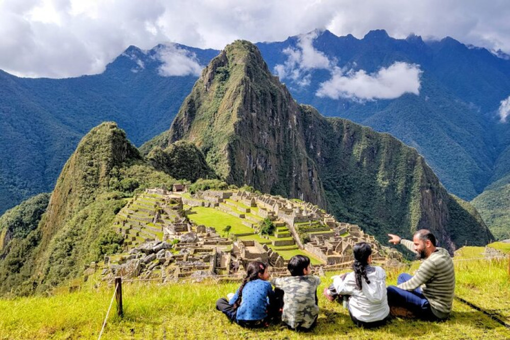 2-Day Sacred Valley & Machu Picchu Tour by Vistadome Train with 4-Star Hote