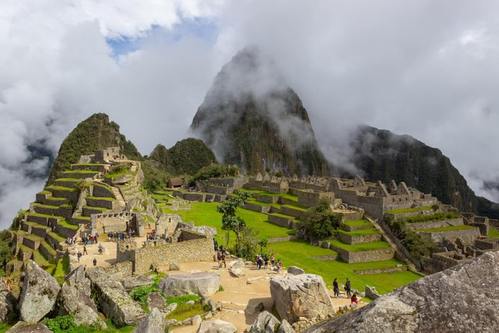 3-Day Small Group Sacred Valley and Machu Picchu Tour by Train
