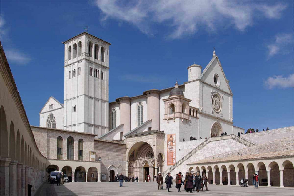 Private Transfer Florence to Rome via Assisi