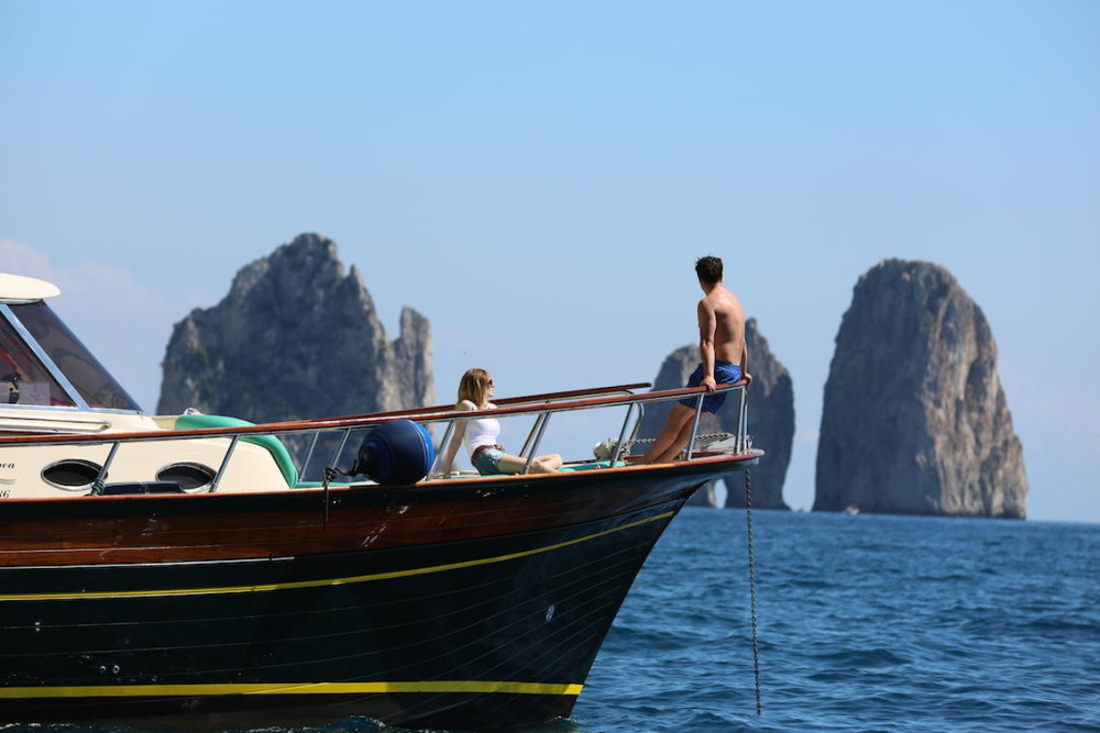 Capri & Li Galli Boat Tour with Swimming and Snorkeling from Amalfi