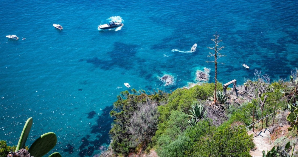 Full-Day Ischia Boat Tour with Swimming, Snorkeling & Lunch