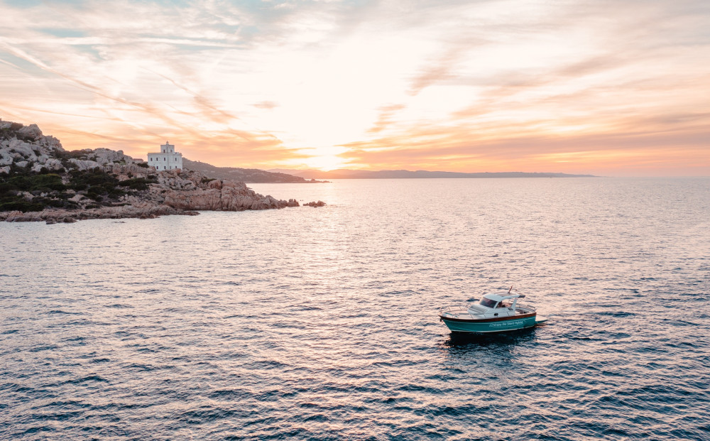 Small Group Sunset Boat Tour Aperitif in La Maddalena Archipelago