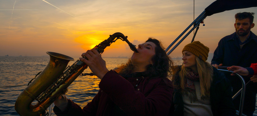 Barcelona Sunset Sailing: Saxophones, Tapas & Drinks, photo 5 of 5