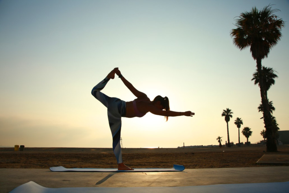 Yoga, Healthy Light Brunch & Sailing Experience Barcelona