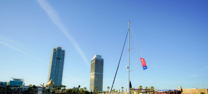 Shared Vermouth Sailing Cruise with Snacks and Swim in Barcelona, photo 3 of 6