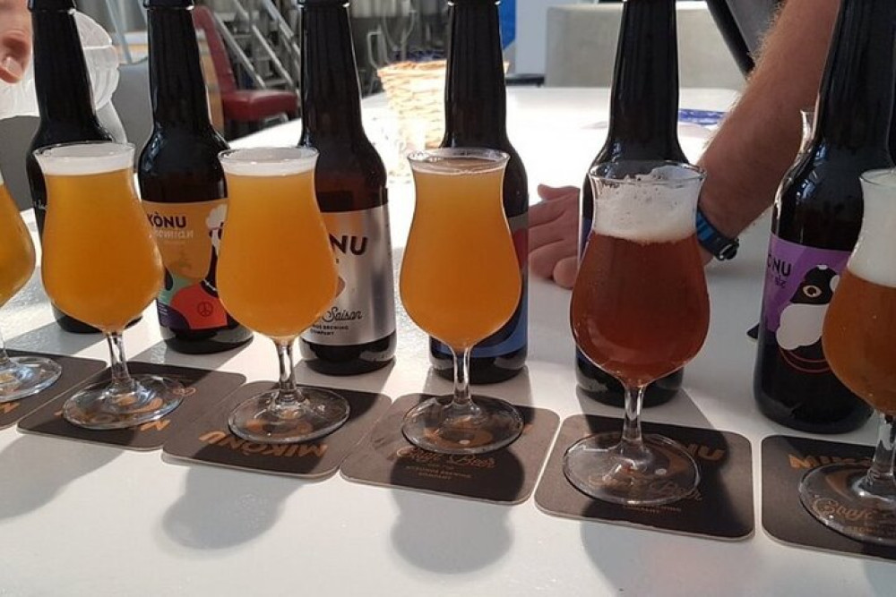 Mykonos Town Private Walk & Beer Tasting at a Traditional Taverna