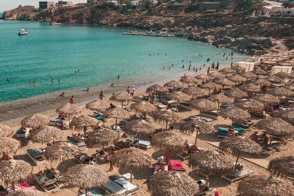 Walking Mykonos Town & Thalas Beach with Sunbeds & Transportation