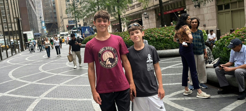 Superheroes in New York - City Exploration Game