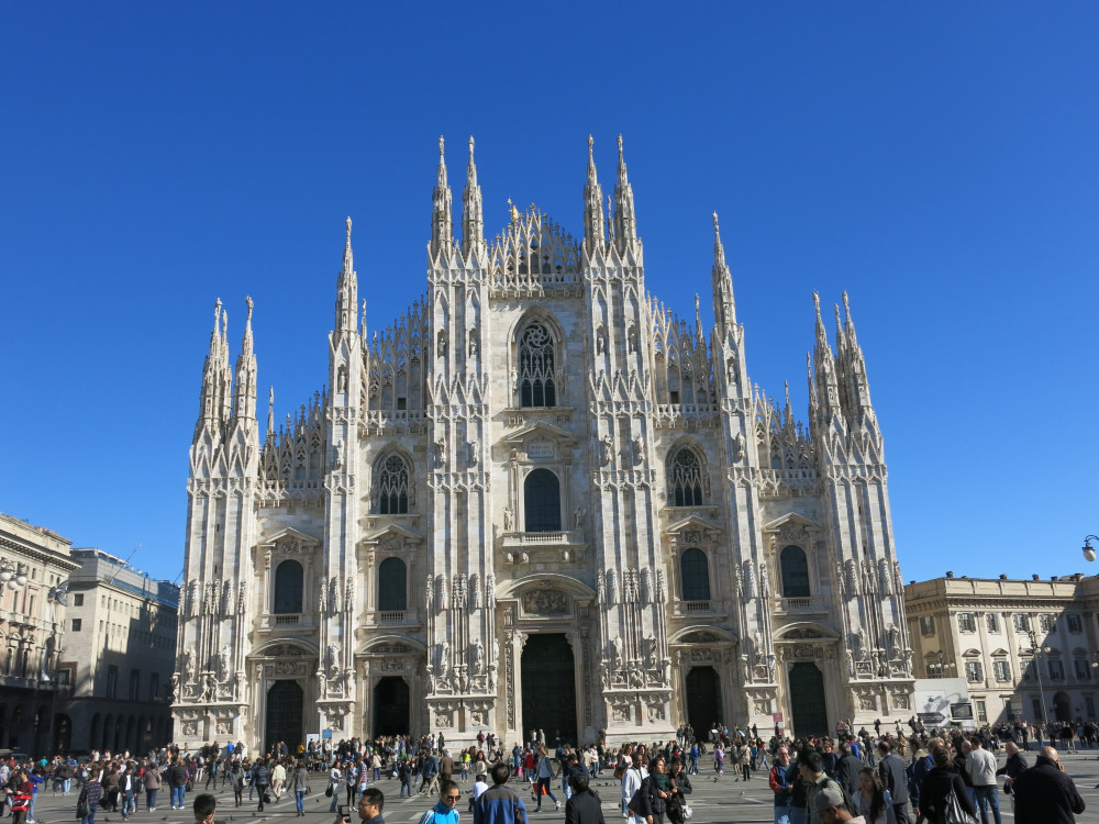 Milan: Duomo & Rooftops Guided Tour with Lift Ticket