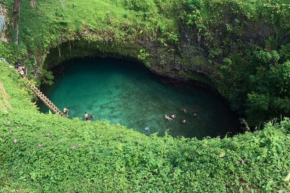 Small Group Full-Day Upolu Island Highlights Tour from Apia
