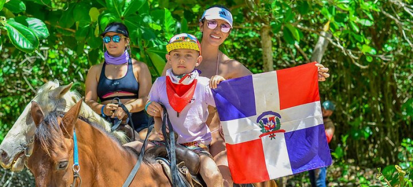 Punta Cana Horse and Buggy Adventure Tour