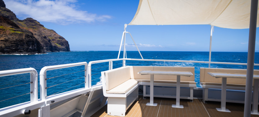 Luxury Nā Pali Sunset Experience - aboard Lady Kailani