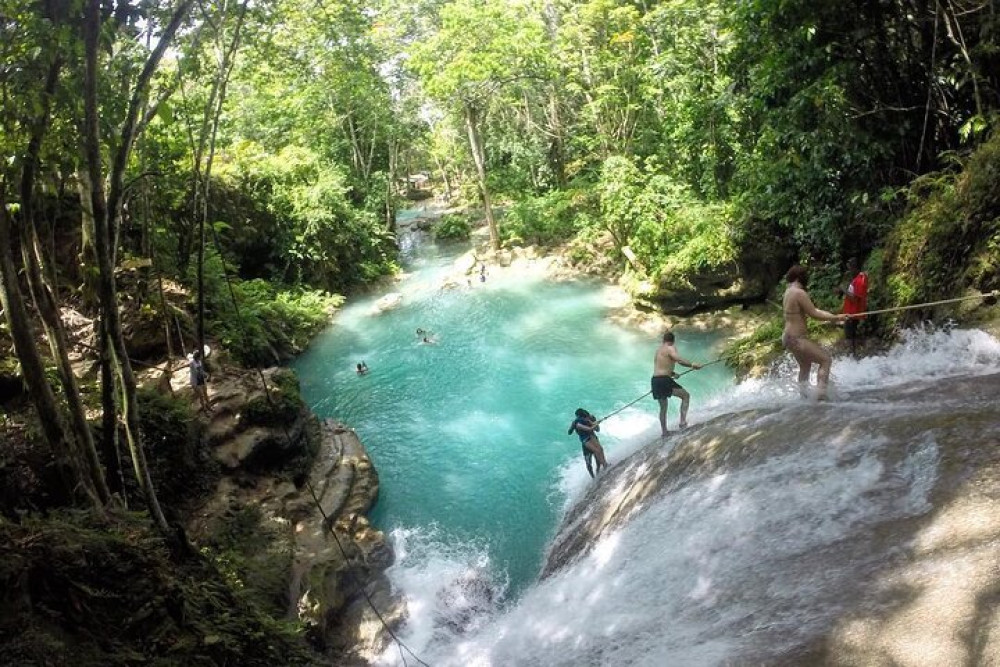 Corey's Jamaica tours and transfers