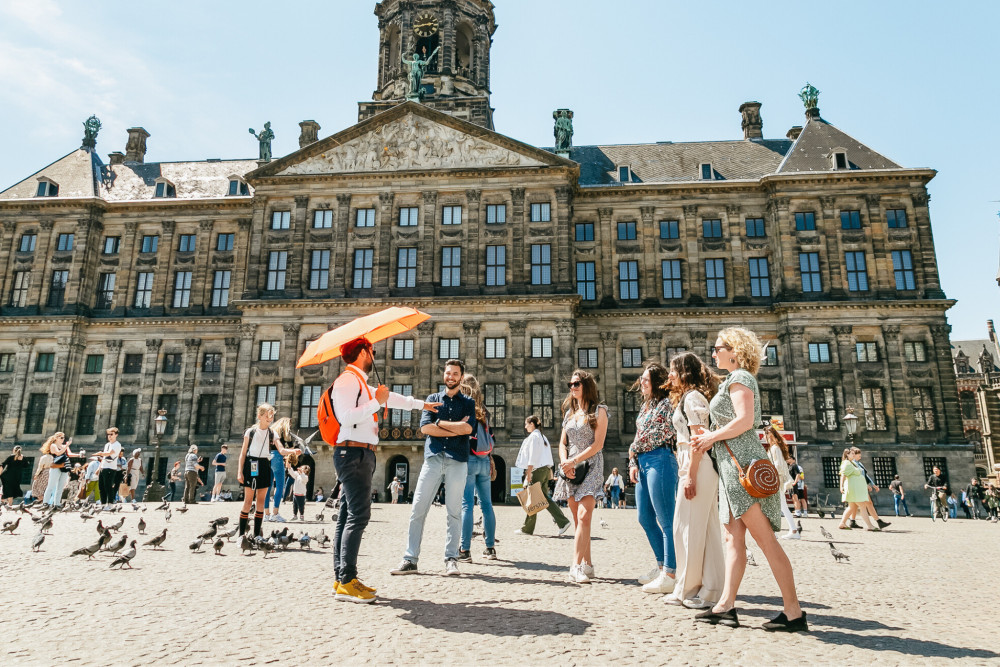 History & Highlights Private Walk with Stroopwafel Tasting