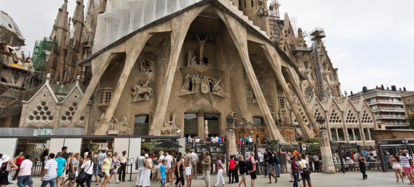 Go City | Barcelona Explorer Pass: Pick 2-7 Top Attractions, photo 2 of 14