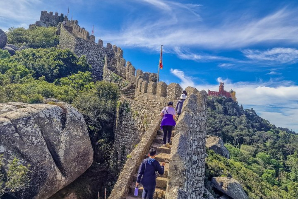 Sintra Full-Day Tour: Pena, Moorish Castle & Regaleira