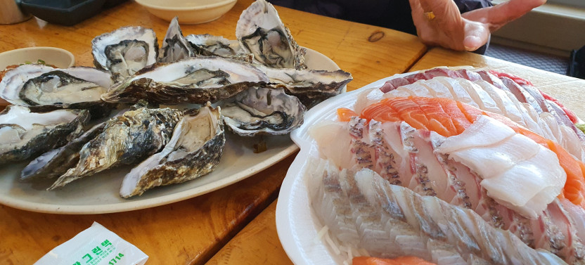 Busan Food Crawl (Fresh Korean "Sashimi" Version)