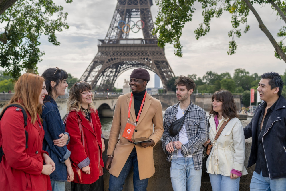 Eiffel Tower Semi-Private Guided Tour with Summit