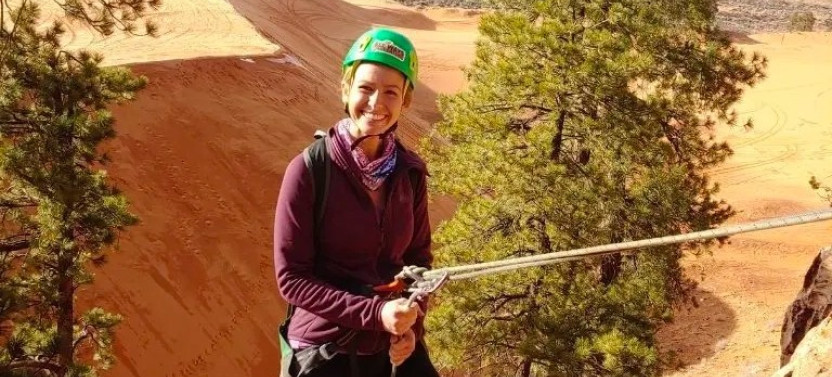 Rappelling: Coral Pink Sand Dunes