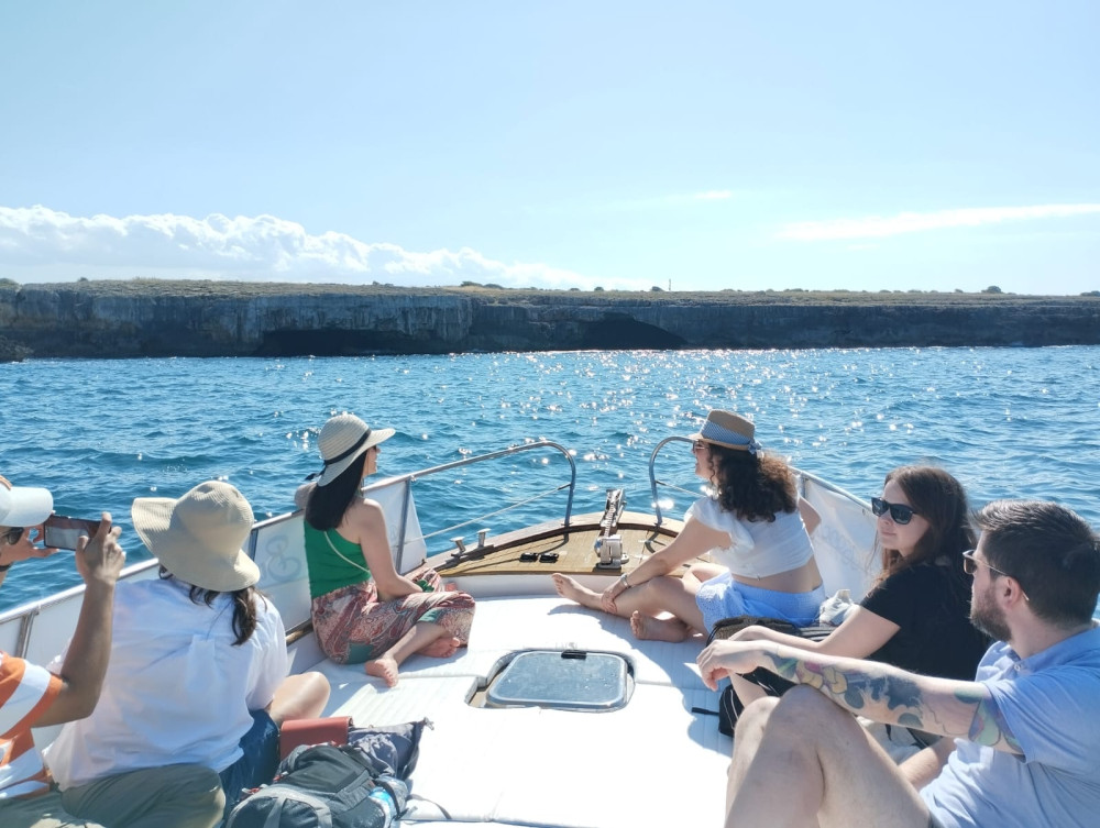 Shared 2.5-Hour Traditional Gozzo Boat Cruise in Monopoli