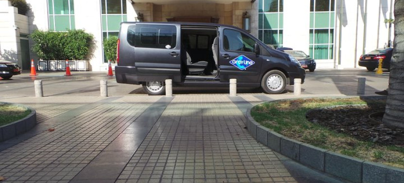 Arrival Transfer - Santiago International Airport to Hotel in Santiago
