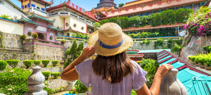Penang: Hilltop Views, Kek Lok Si & Local Laksa Tasting