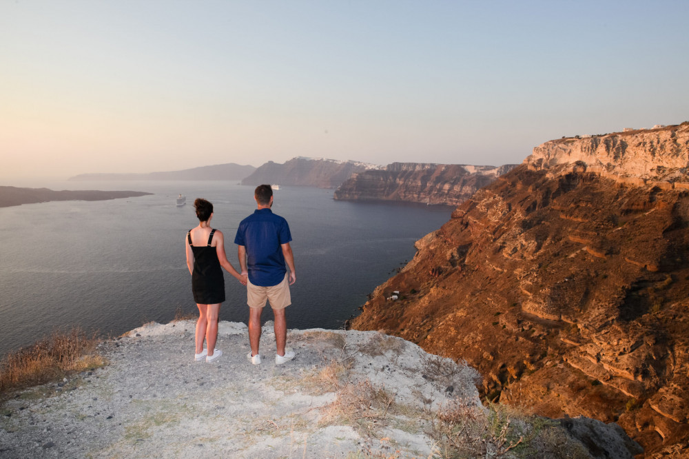 Private Highlights of Santorini Tour